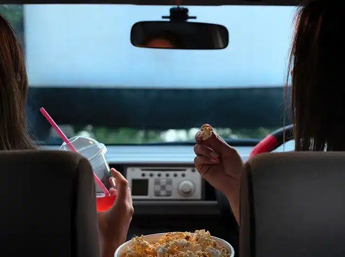 img-Family-At-The-Drive-in