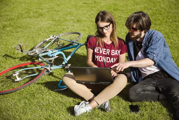 Students engaging with tech 